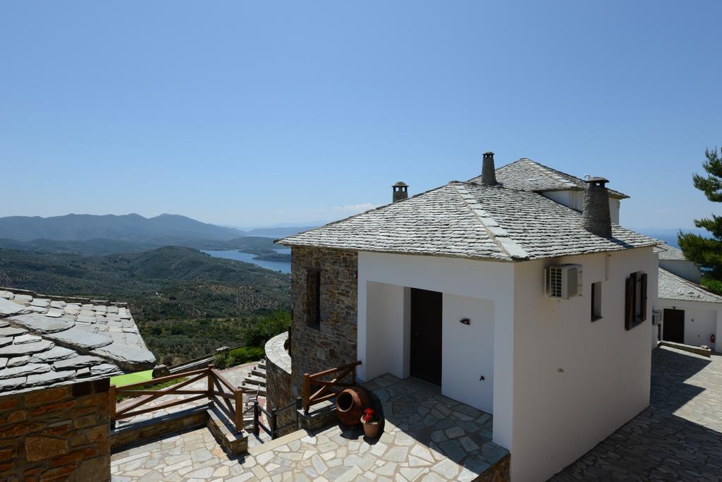 Esperos Suites & Villas Lafkos Exterior photo